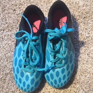 Adidas cleats only worn once size 1